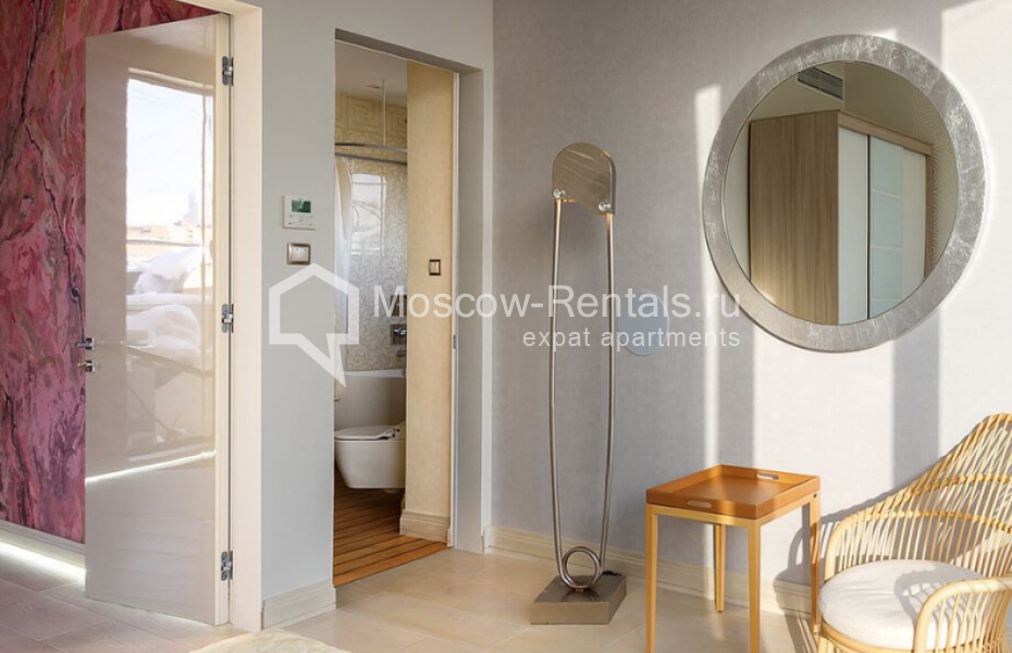 Photo #17 6-room (5 BR) apartment for <a href="http://moscow-rentals.ru/en/articles/long-term-rent" target="_blank">a long-term</a> rent
 in Russia, Moscow, Prechistinka str, 27