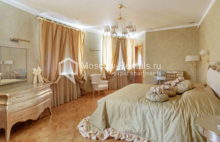 Photo #13 7-room (6 BR) apartment for <a href="http://moscow-rentals.ru/en/articles/long-term-rent" target="_blank">a long-term</a> rent
 in Russia, Moscow, Komsomolskyi prosp, 32