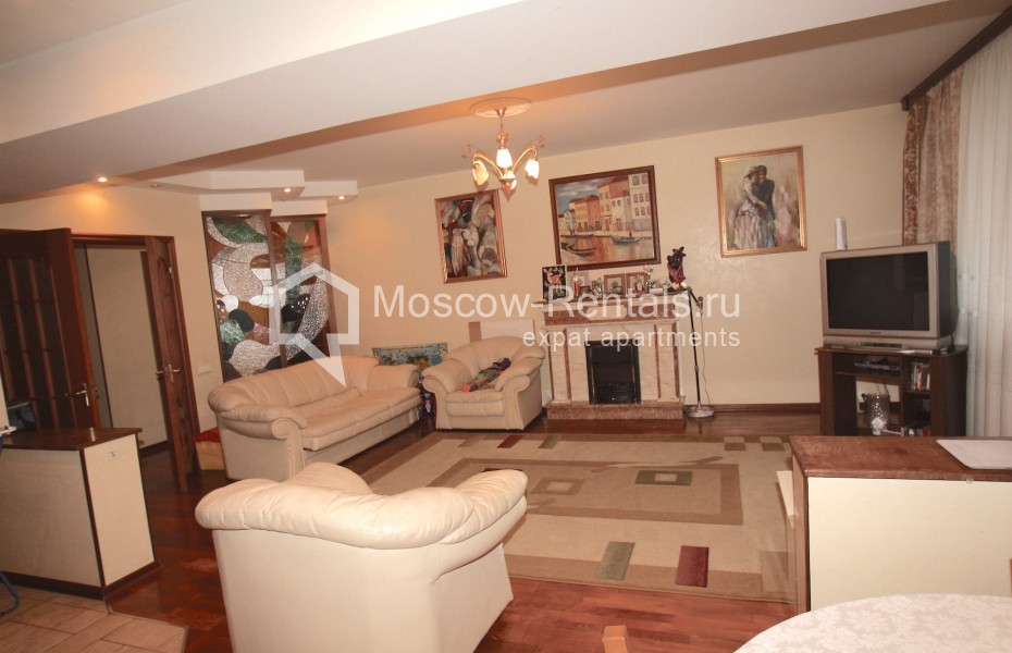 Photo #1 3-room (2 BR) apartment for <a href="http://moscow-rentals.ru/en/articles/long-term-rent" target="_blank">a long-term</a> rent
 in Russia, Moscow, Ostroumovskaya str, 10 bld 2