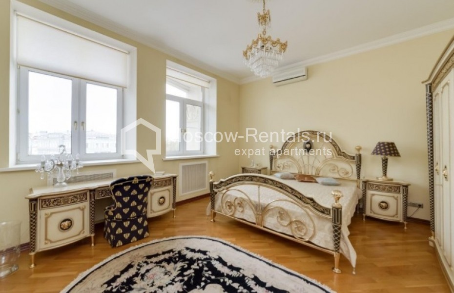 Photo #3 4-room (3 BR) apartment for <a href="http://moscow-rentals.ru/en/articles/long-term-rent" target="_blank">a long-term</a> rent
 in Russia, Moscow, Malaya Nikitskaya str, 2/1С1