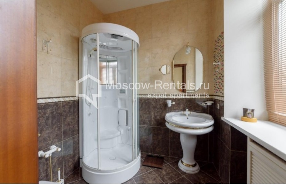 Photo #8 4-room (3 BR) apartment for <a href="http://moscow-rentals.ru/en/articles/long-term-rent" target="_blank">a long-term</a> rent
 in Russia, Moscow, Malaya Nikitskaya str, 2/1С1