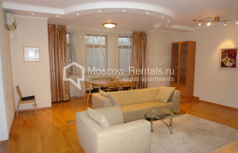 Photo #1 4-room (3 BR) apartment for <a href="http://moscow-rentals.ru/en/articles/long-term-rent" target="_blank">a long-term</a> rent
 in Russia, Moscow, 2nd Shchemilovskyi lane, 4