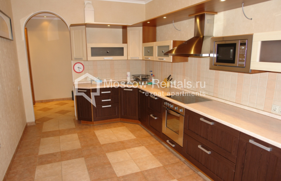 Photo #5 4-room (3 BR) apartment for <a href="http://moscow-rentals.ru/en/articles/long-term-rent" target="_blank">a long-term</a> rent
 in Russia, Moscow, 2nd Shchemilovskyi lane, 4