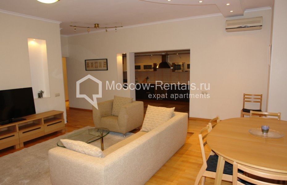 Photo #2 4-room (3 BR) apartment for <a href="http://moscow-rentals.ru/en/articles/long-term-rent" target="_blank">a long-term</a> rent
 in Russia, Moscow, 2nd Shchemilovskyi lane, 4