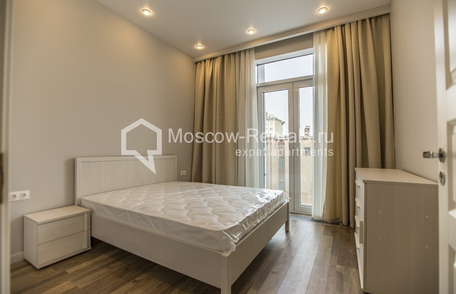 Photo #4 2-room (1 BR) apartment for <a href="http://moscow-rentals.ru/en/articles/long-term-rent" target="_blank">a long-term</a> rent
 in Russia, Moscow, Daev lane, 19