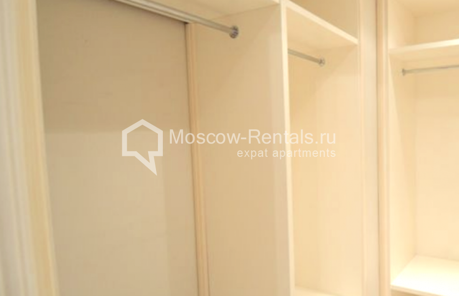 Photo #14 2-room (1 BR) apartment for <a href="http://moscow-rentals.ru/en/articles/long-term-rent" target="_blank">a long-term</a> rent
 in Russia, Moscow, Presnenskaya emb., 12