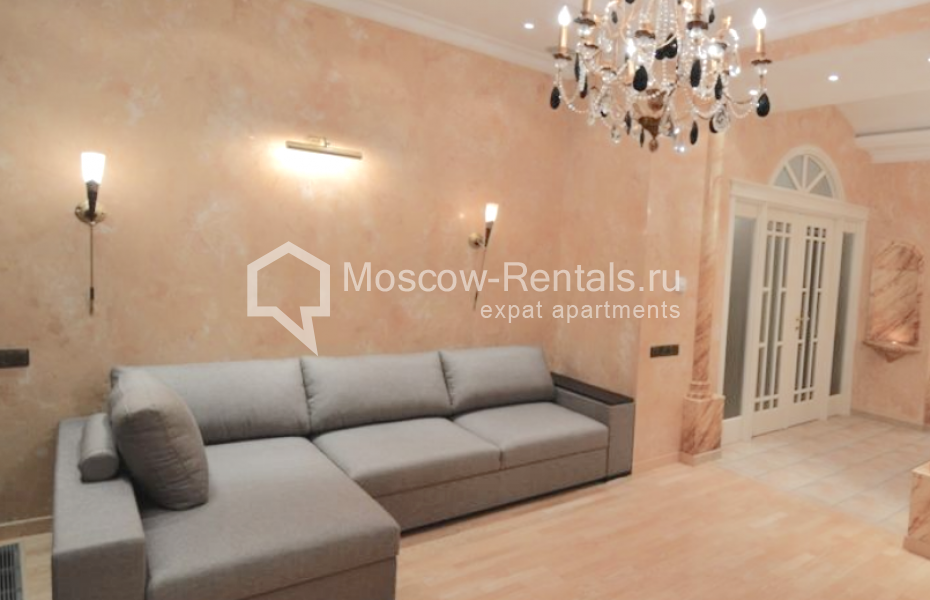 Photo #8 2-room (1 BR) apartment for <a href="http://moscow-rentals.ru/en/articles/long-term-rent" target="_blank">a long-term</a> rent
 in Russia, Moscow, Presnenskaya emb., 12