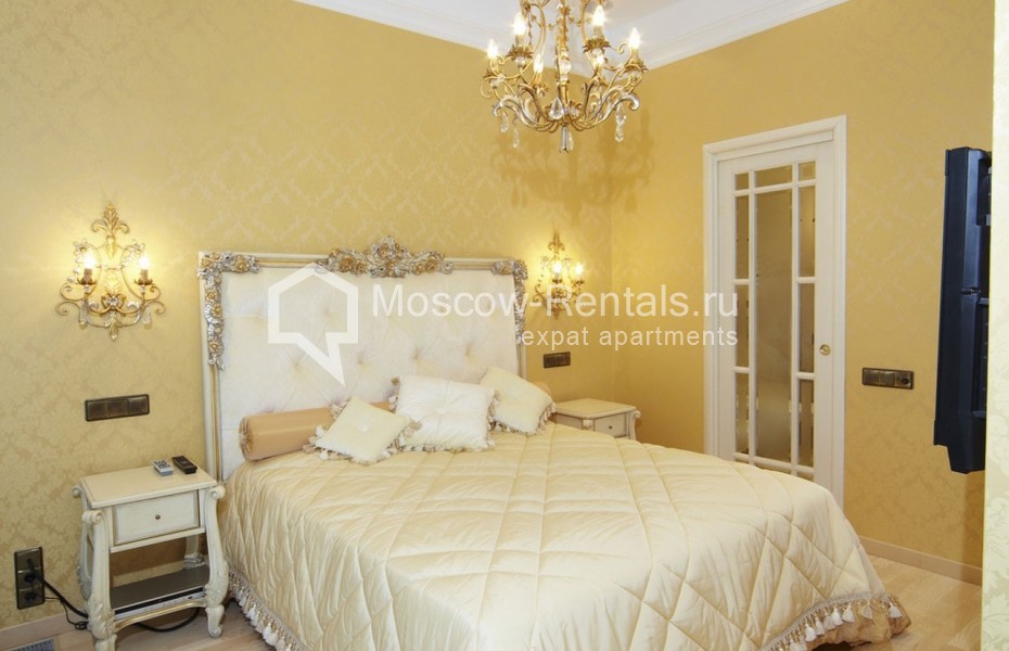 Photo #10 2-room (1 BR) apartment for <a href="http://moscow-rentals.ru/en/articles/long-term-rent" target="_blank">a long-term</a> rent
 in Russia, Moscow, Presnenskaya emb., 12