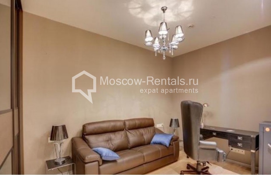 Photo #5 3-room (2 BR) apartment for <a href="http://moscow-rentals.ru/en/articles/long-term-rent" target="_blank">a long-term</a> rent
 in Russia, Moscow, Presnenskaya emb., 6с2