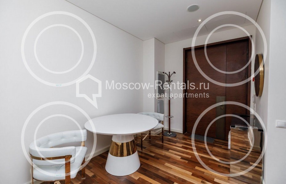 Photo #8 2-room (1 BR) apartment for <a href="http://moscow-rentals.ru/en/articles/long-term-rent" target="_blank">a long-term</a> rent
 in Russia, Moscow, Presnenskaya emb, 8с1