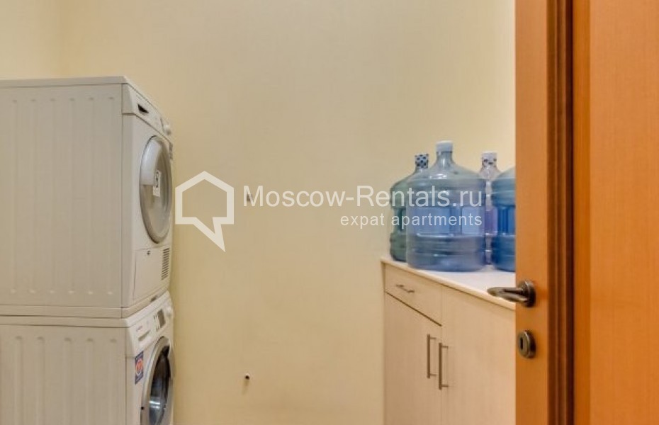 Photo #8 4-room (3 BR) apartment for <a href="http://moscow-rentals.ru/en/articles/long-term-rent" target="_blank">a long-term</a> rent
 in Russia, Moscow, Udaltsova str, 69