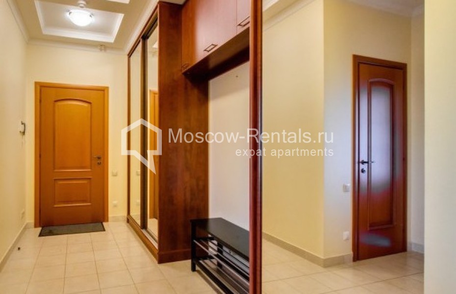 Photo #11 4-room (3 BR) apartment for <a href="http://moscow-rentals.ru/en/articles/long-term-rent" target="_blank">a long-term</a> rent
 in Russia, Moscow, Udaltsova str, 69
