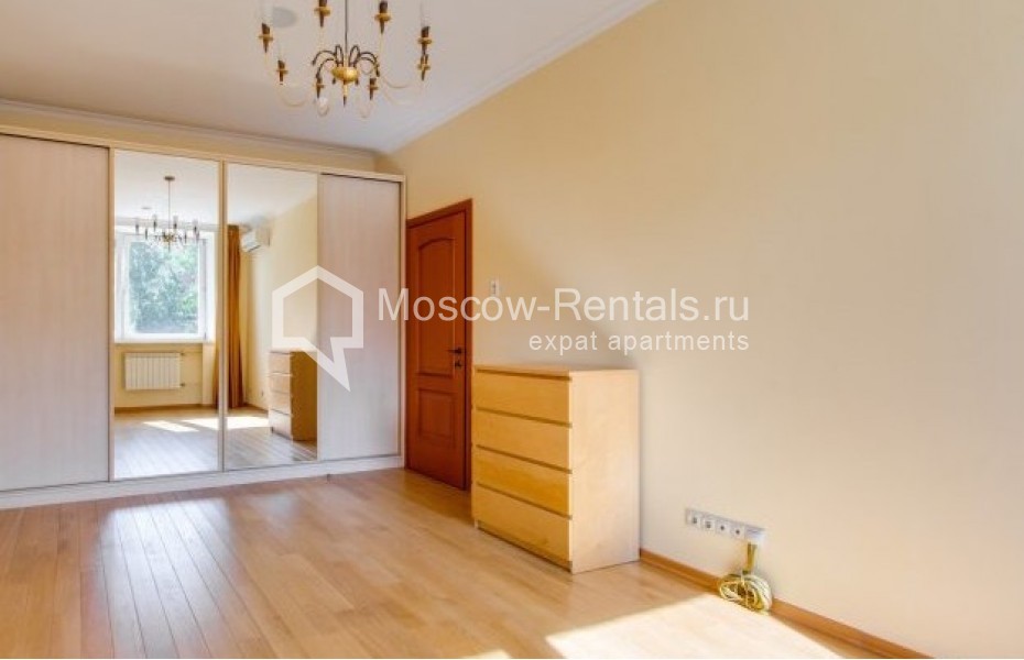 Photo #5 4-room (3 BR) apartment for <a href="http://moscow-rentals.ru/en/articles/long-term-rent" target="_blank">a long-term</a> rent
 in Russia, Moscow, Udaltsova str, 69
