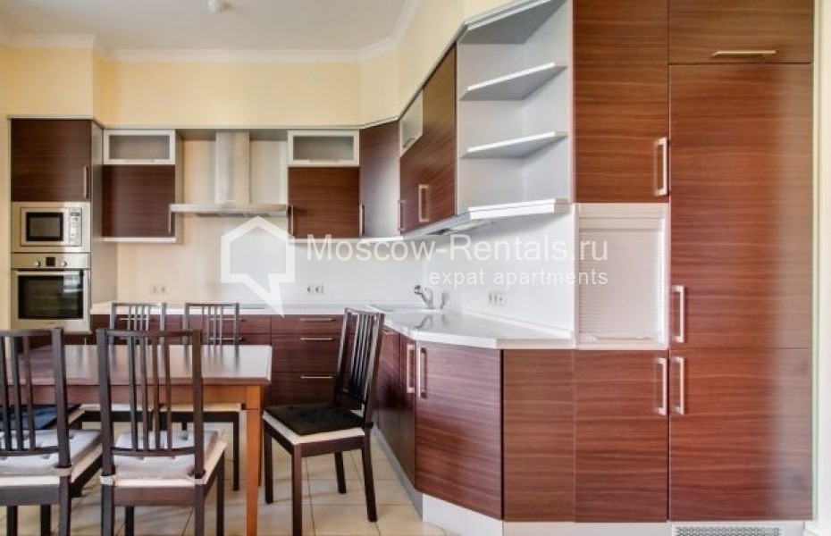 Photo #3 4-room (3 BR) apartment for <a href="http://moscow-rentals.ru/en/articles/long-term-rent" target="_blank">a long-term</a> rent
 in Russia, Moscow, Udaltsova str, 69