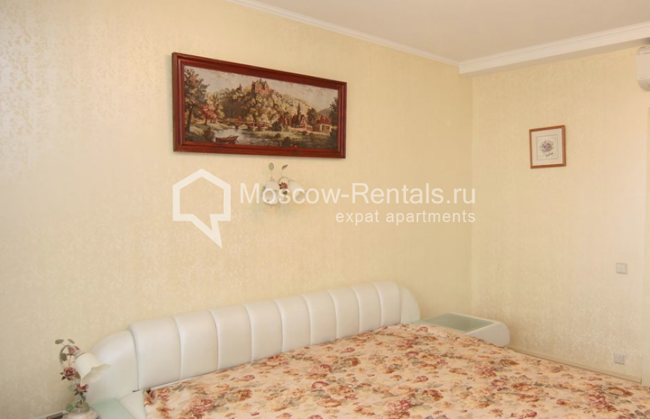 Photo #13 5-room (4 BR) apartment for <a href="http://moscow-rentals.ru/en/articles/long-term-rent" target="_blank">a long-term</a> rent
 in Russia, Moscow, Michurinskyi prosp, 19 К 3