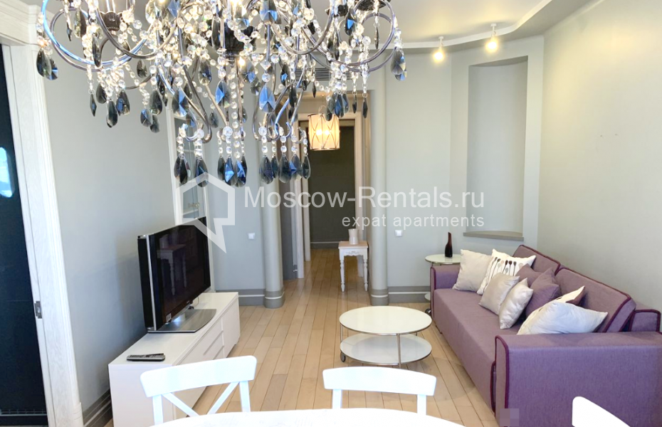 Photo #3 4-room (3 BR) apartment for <a href="http://moscow-rentals.ru/en/articles/long-term-rent" target="_blank">a long-term</a> rent
 in Russia, Moscow, Lomonosovskyi prosp, 29 к1