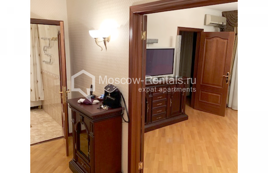 Photo #14 2-room (1 BR) apartment for <a href="http://moscow-rentals.ru/en/articles/long-term-rent" target="_blank">a long-term</a> rent
 in Russia, Moscow, Chernyakhovskogo str, 2