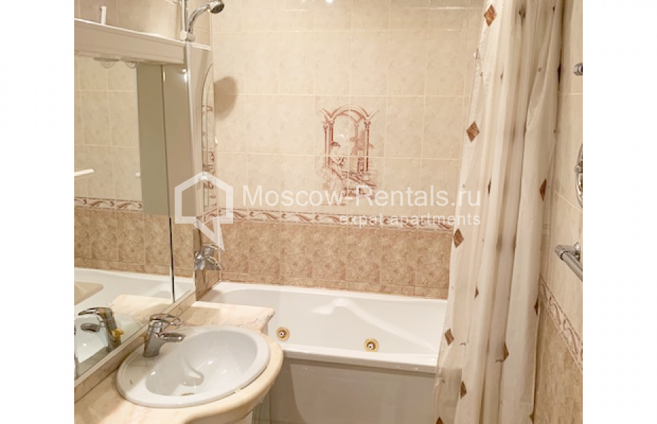 Photo #11 2-room (1 BR) apartment for <a href="http://moscow-rentals.ru/en/articles/long-term-rent" target="_blank">a long-term</a> rent
 in Russia, Moscow, Chernyakhovskogo str, 2