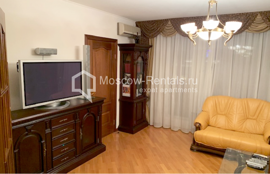 Photo #4 2-room (1 BR) apartment for <a href="http://moscow-rentals.ru/en/articles/long-term-rent" target="_blank">a long-term</a> rent
 in Russia, Moscow, Chernyakhovskogo str, 2