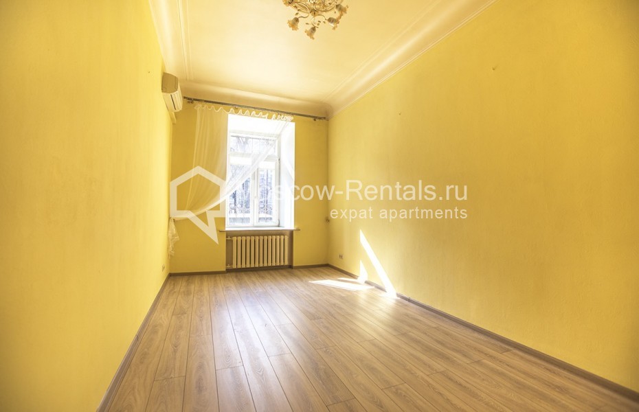 Photo #3 5-room (4 BR) apartment for <a href="http://moscow-rentals.ru/en/articles/long-term-rent" target="_blank">a long-term</a> rent
 in Russia, Moscow, Nikitskyi blv, 12