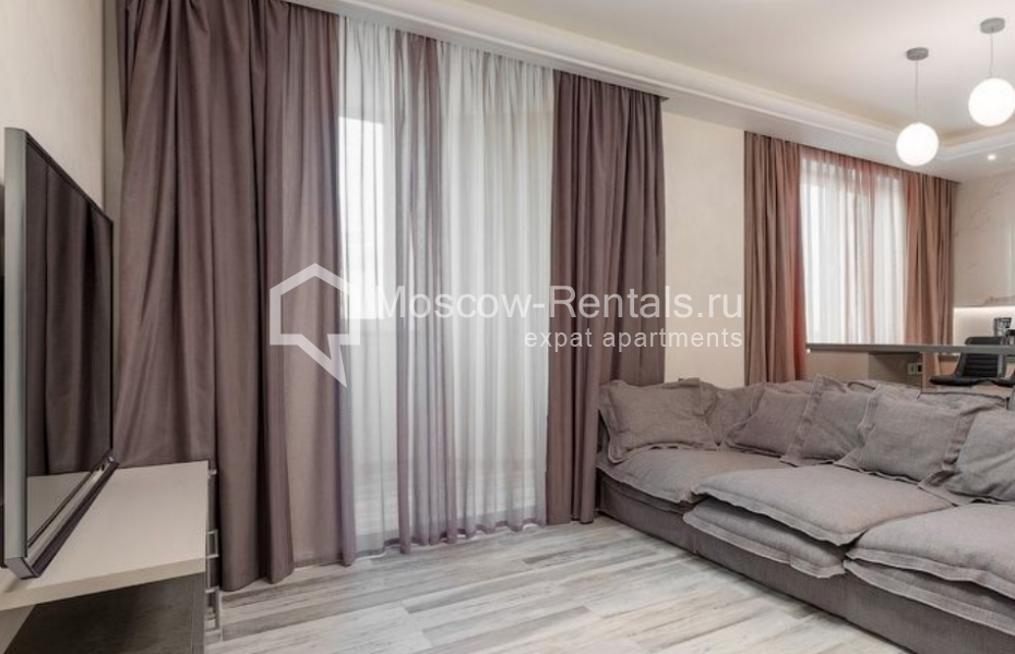 Photo #1 4-room (3 BR) apartment for <a href="http://moscow-rentals.ru/en/articles/long-term-rent" target="_blank">a long-term</a> rent
 in Russia, Moscow, Stoletova str, 9
