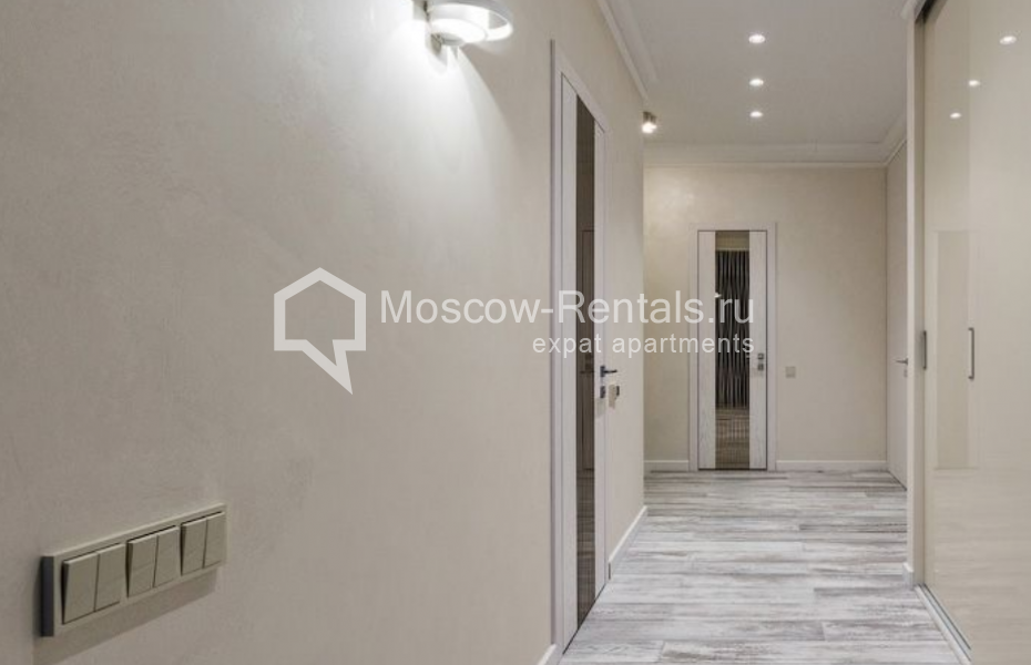 Photo #6 4-room (3 BR) apartment for <a href="http://moscow-rentals.ru/en/articles/long-term-rent" target="_blank">a long-term</a> rent
 in Russia, Moscow, Stoletova str, 9