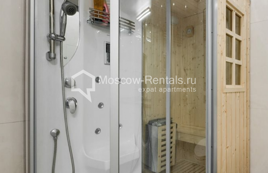 Photo #11 4-room (3 BR) apartment for <a href="http://moscow-rentals.ru/en/articles/long-term-rent" target="_blank">a long-term</a> rent
 in Russia, Moscow, Stoletova str, 9