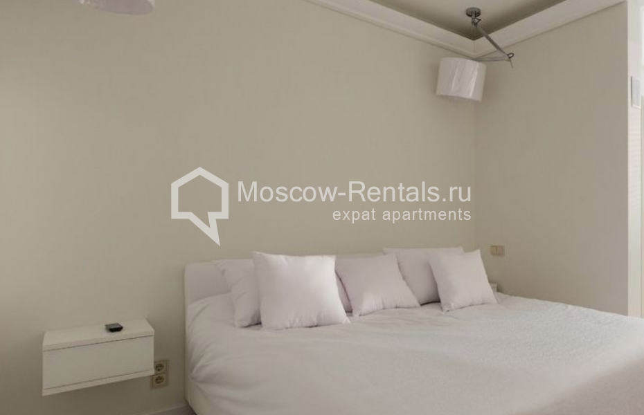 Photo #12 4-room (3 BR) apartment for <a href="http://moscow-rentals.ru/en/articles/long-term-rent" target="_blank">a long-term</a> rent
 in Russia, Moscow, Stoletova str, 9