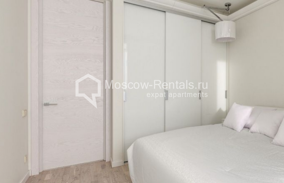 Photo #13 4-room (3 BR) apartment for <a href="http://moscow-rentals.ru/en/articles/long-term-rent" target="_blank">a long-term</a> rent
 in Russia, Moscow, Stoletova str, 9