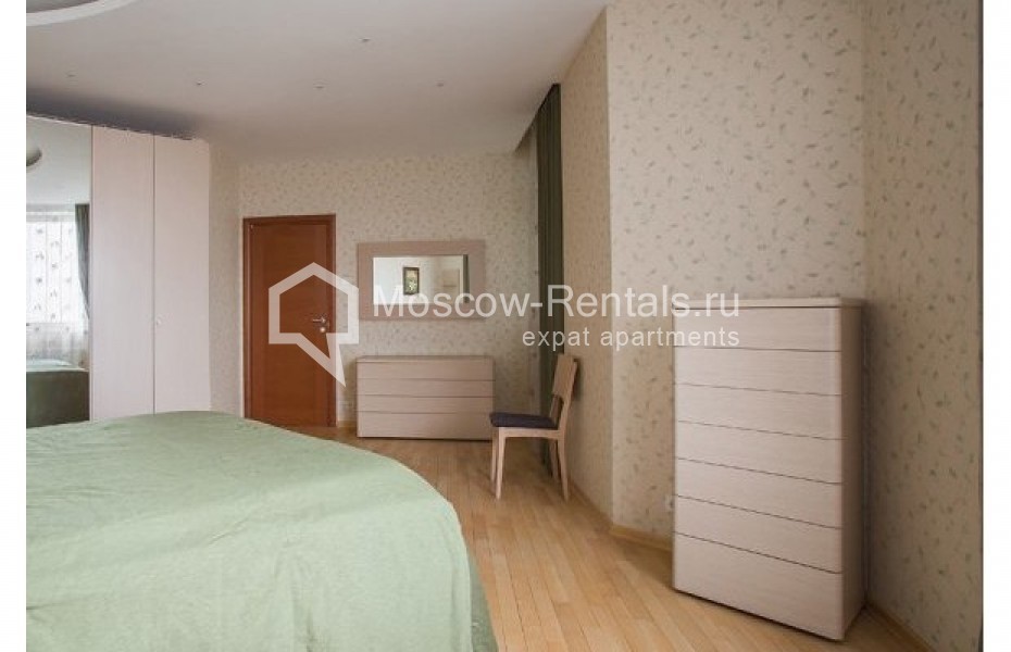 Photo #8 4-room (3 BR) apartment for <a href="http://moscow-rentals.ru/en/articles/long-term-rent" target="_blank">a long-term</a> rent
 in Russia, Moscow, Udaltsova str, 79