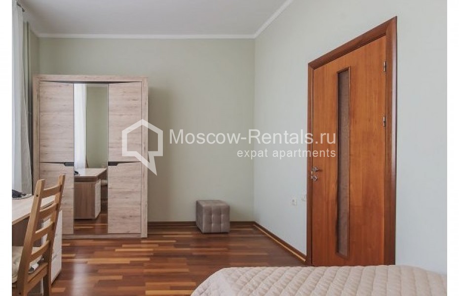 Photo #9 4-room (3 BR) apartment for <a href="http://moscow-rentals.ru/en/articles/long-term-rent" target="_blank">a long-term</a> rent
 in Russia, Moscow, Kutuzovskyi prosp., 45