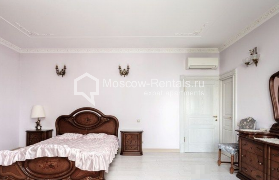 Photo #8 5-room (4 BR) apartment for <a href="http://moscow-rentals.ru/en/articles/long-term-rent" target="_blank">a long-term</a> rent
 in Russia, Moscow, Vernadskogo prosp, 92К1