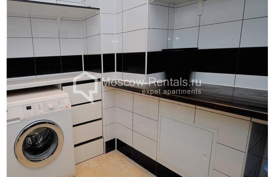 Photo #16 4-room (3 BR) apartment for <a href="http://moscow-rentals.ru/en/articles/long-term-rent" target="_blank">a long-term</a> rent
 in Russia, Moscow, Vernadskogo prosp, 105к4
