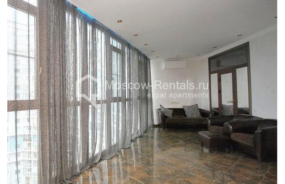 Photo #2 4-room (3 BR) apartment for <a href="http://moscow-rentals.ru/en/articles/long-term-rent" target="_blank">a long-term</a> rent
 in Russia, Moscow, Vernadskogo prosp, 105к4