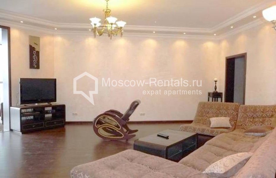 Photo #6 4-room (3 BR) apartment for <a href="http://moscow-rentals.ru/en/articles/long-term-rent" target="_blank">a long-term</a> rent
 in Russia, Moscow, Vernadskogo prosp, 105к4