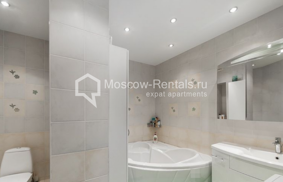 Photo #18 4-room (3 BR) apartment for <a href="http://moscow-rentals.ru/en/articles/long-term-rent" target="_blank">a long-term</a> rent
 in Russia, Moscow, Lobachevskogo str, 92К3