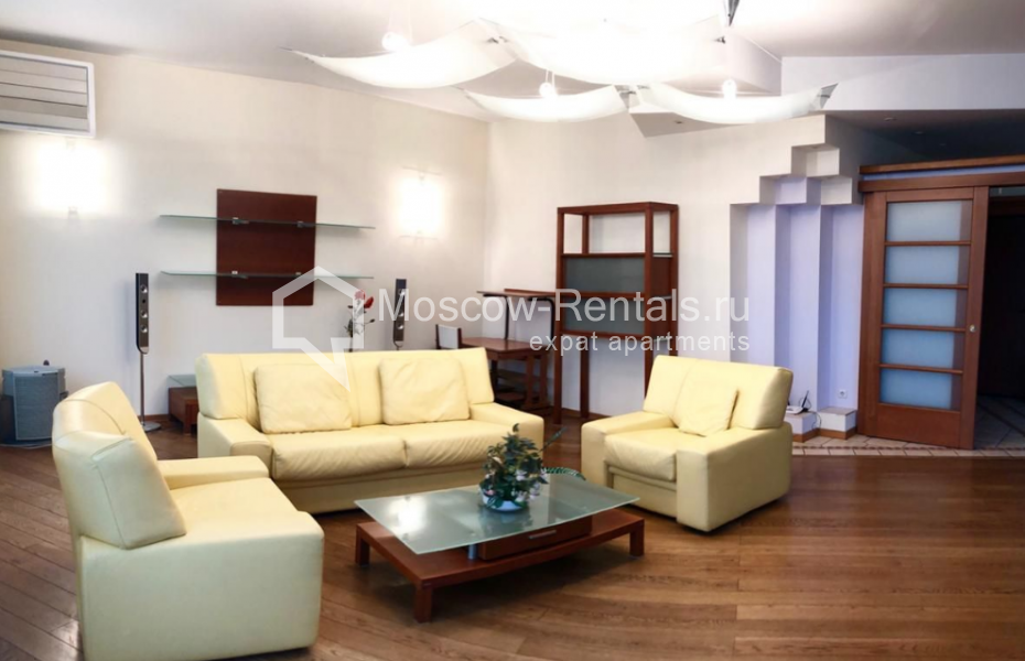 Photo #1 4-room (3 BR) apartment for <a href="http://moscow-rentals.ru/en/articles/long-term-rent" target="_blank">a long-term</a> rent
 in Russia, Moscow, Udaltsova str, 46