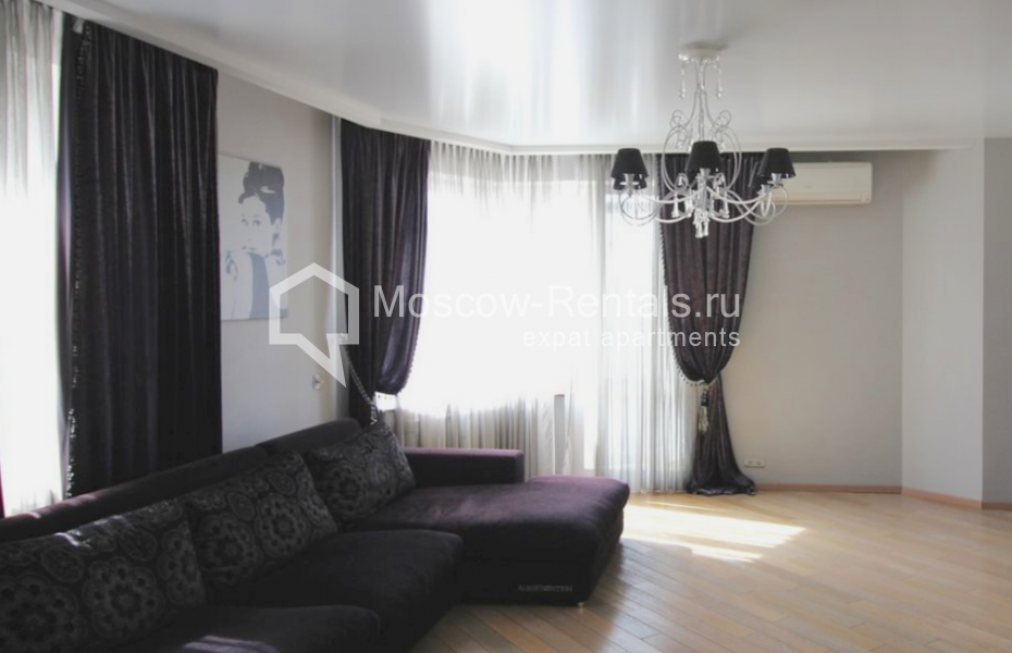 Photo #3 4-room (3 BR) apartment for <a href="http://moscow-rentals.ru/en/articles/long-term-rent" target="_blank">a long-term</a> rent
 in Russia, Moscow, Ramenki str, 20