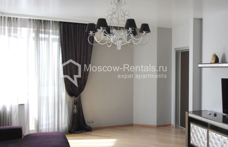 Photo #5 4-room (3 BR) apartment for <a href="http://moscow-rentals.ru/en/articles/long-term-rent" target="_blank">a long-term</a> rent
 in Russia, Moscow, Ramenki str, 20