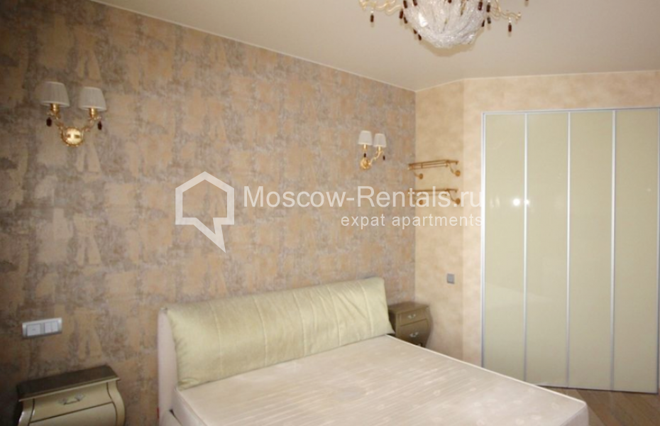 Photo #9 4-room (3 BR) apartment for <a href="http://moscow-rentals.ru/en/articles/long-term-rent" target="_blank">a long-term</a> rent
 in Russia, Moscow, Ramenki str, 20
