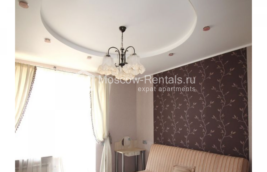 Photo #15 4-room (3 BR) apartment for <a href="http://moscow-rentals.ru/en/articles/long-term-rent" target="_blank">a long-term</a> rent
 in Russia, Moscow, Ramenki str, 20