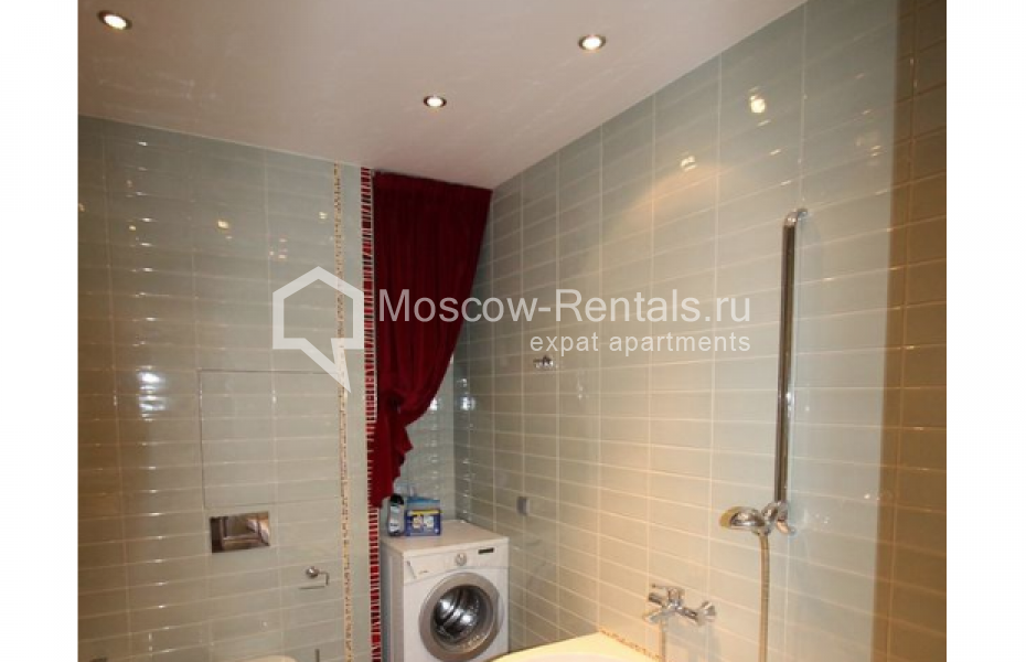 Photo #17 4-room (3 BR) apartment for <a href="http://moscow-rentals.ru/en/articles/long-term-rent" target="_blank">a long-term</a> rent
 in Russia, Moscow, Ramenki str, 20