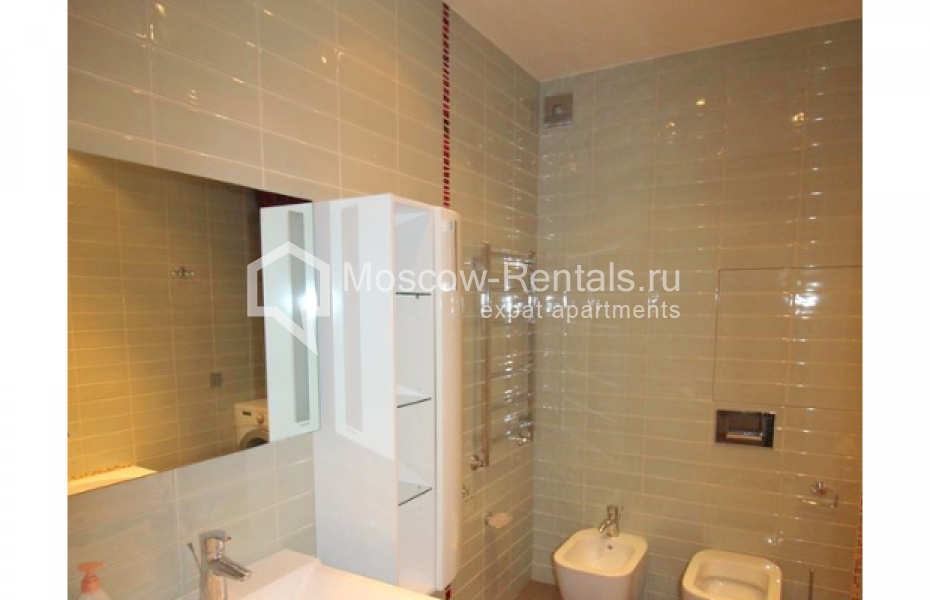 Photo #18 4-room (3 BR) apartment for <a href="http://moscow-rentals.ru/en/articles/long-term-rent" target="_blank">a long-term</a> rent
 in Russia, Moscow, Ramenki str, 20