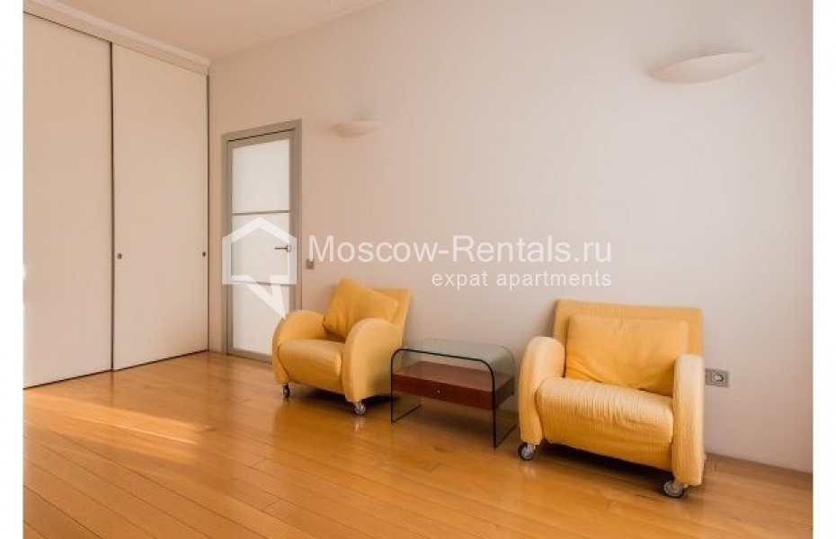 Photo #6 4-room (3 BR) apartment for <a href="http://moscow-rentals.ru/en/articles/long-term-rent" target="_blank">a long-term</a> rent
 in Russia, Moscow, Udaltsova str, 52