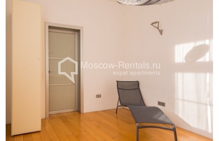 Photo #8 4-room (3 BR) apartment for <a href="http://moscow-rentals.ru/en/articles/long-term-rent" target="_blank">a long-term</a> rent
 in Russia, Moscow, Udaltsova str, 52
