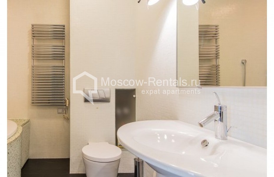 Photo #13 4-room (3 BR) apartment for <a href="http://moscow-rentals.ru/en/articles/long-term-rent" target="_blank">a long-term</a> rent
 in Russia, Moscow, Udaltsova str, 52