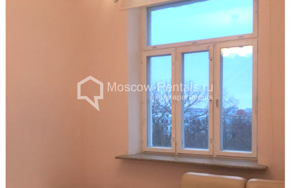 Photo #11 3-room (2 BR) apartment for <a href="http://moscow-rentals.ru/en/articles/long-term-rent" target="_blank">a long-term</a> rent
 in Russia, Moscow, Strastnoi blv., 13А