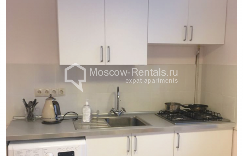 Photo #5 3-room (2 BR) apartment for <a href="http://moscow-rentals.ru/en/articles/long-term-rent" target="_blank">a long-term</a> rent
 in Russia, Moscow, Strastnoi blv., 13А