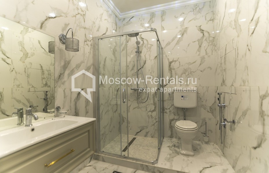 Photo #19 4-room (3 BR) apartment for <a href="http://moscow-rentals.ru/en/articles/long-term-rent" target="_blank">a long-term</a> rent
 in Russia, Moscow, Efremova str, 10 с 1 к 4/4