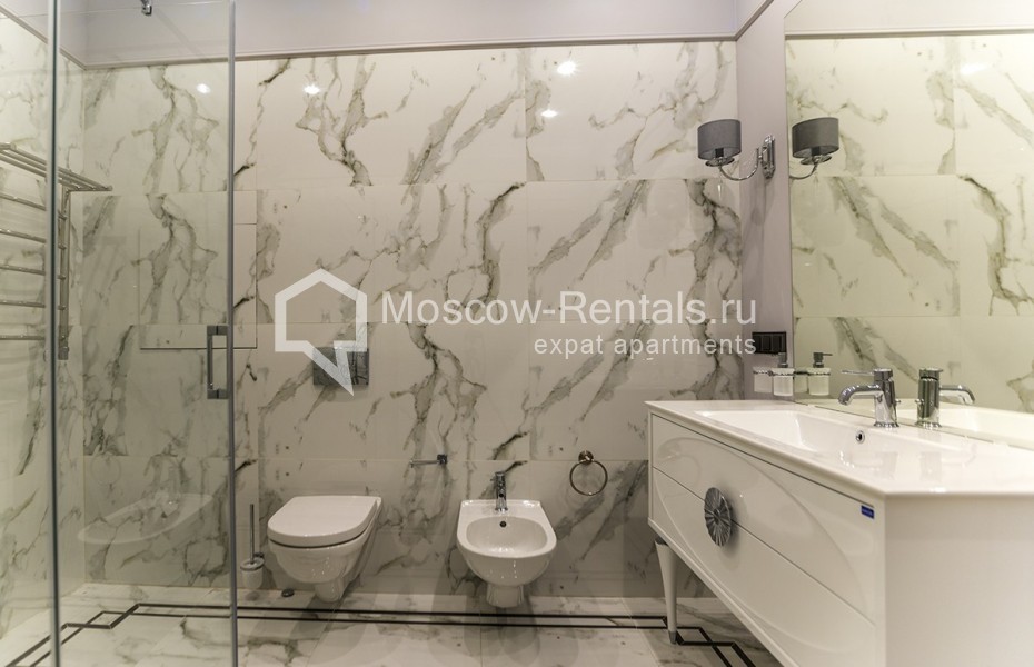 Photo #25 4-room (3 BR) apartment for <a href="http://moscow-rentals.ru/en/articles/long-term-rent" target="_blank">a long-term</a> rent
 in Russia, Moscow, Efremova str, 10 с 1 к 4/4